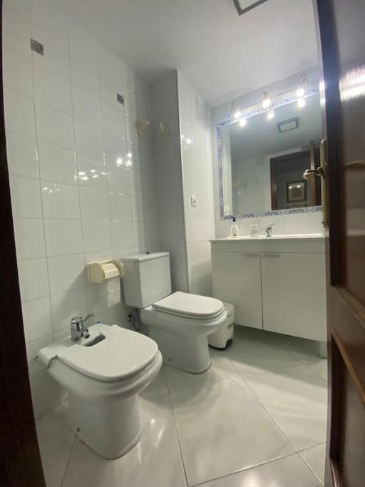 Funcional Piso 4 Dormitorios Frente A Santa Justa Sevilla Dış mekan fotoğraf